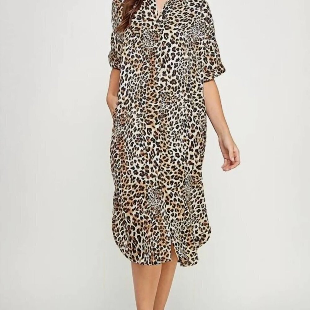 Ellison Leopard Print Midi Dress Women’s Size M Short Sleeve Button Front Trendy
